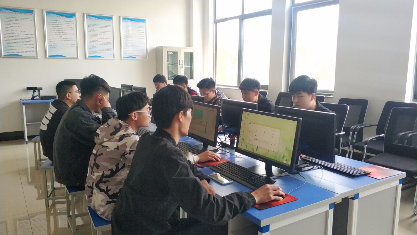 工业产品数字化造型.jpg