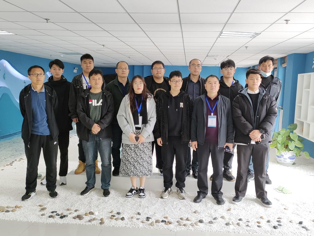 智能控制与无人机应用方向专业培训骨干教师一行到访明德学院