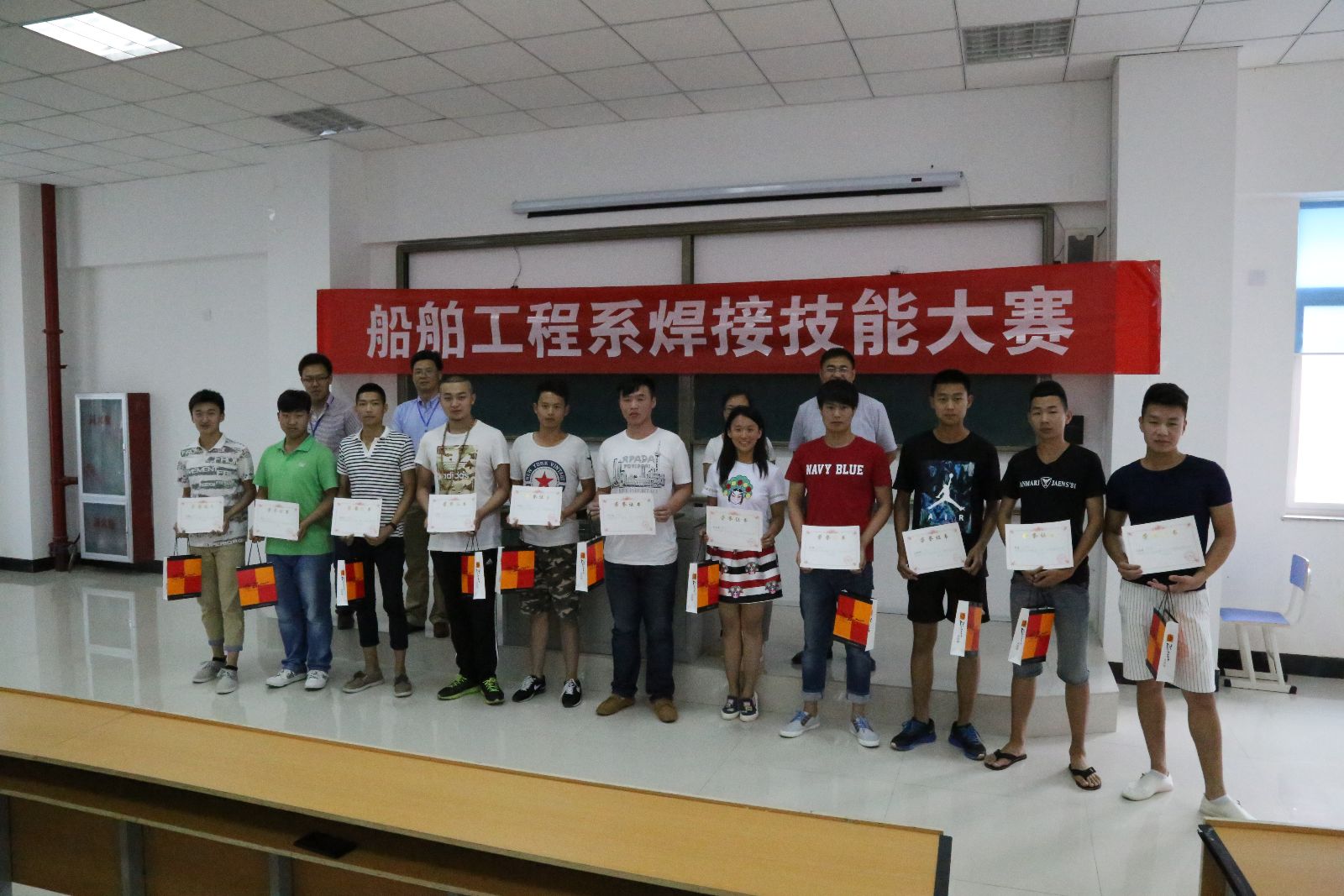 841995香港论坛资料
